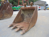 中古建設機械 日立建機 EX40U-STANDARD-BUCKET 写真