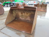 中古建設機械 日立建機 EX60-SLOPE-BUCKET 写真