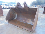 中古建設機械 コマツ PC60-SLOPE-BUCKET 写真