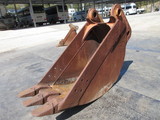 中古建設機械 日立建機 ZX135US-NARROW-BUCKET 写真