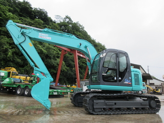 中古建設機械 中古 油圧ショベル コベルコ建機 SK135SR-1ES 写真