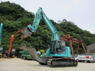 中古建設機械 中古 自動車 解体機 ニブラー コベルコ建機 SK235SRD-3 写真