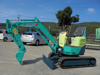 中古建設機械 中古 ミニ油圧ショベル ヤンマーディーゼル ViO10-2A 写真