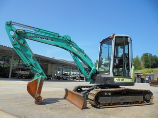 中古建設機械 中古 ミニ油圧ショベル ヤンマーディーゼル ViO50-5 写真