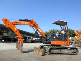 中古建設機械 中古 ミニ油圧ショベル 日立建機 ZX40U-3 写真