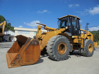 中古建設機械 中古 ホイール・ローダ キャタピラー 966H 写真