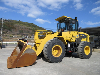 中古建設機械 中古 ホイール・ローダ コマツ WA270-6 写真