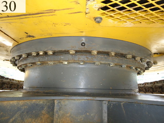 中古建設機械 中古 コマツ KOMATSU 油圧ショベル・バックホー ０．４－０．５立米 PC138US-2E1