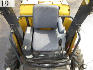 中古建設機械 中古 コマツ KOMATSU モーターグレーダー アーティキュレート式 GD405A-3