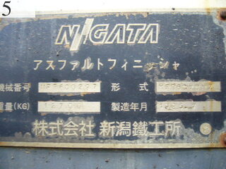 中古建設機械 中古 新潟鐵工所 NIIGATA アスファルトフィニッシャ クローラタイプ NFB6CVDMZ