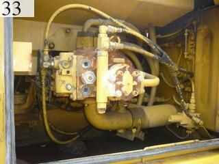 中古建設機械 中古 コマツ KOMATSU 油圧ショベル・バックホー ０．７－０．９立米 PC200-6M