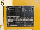 中古建設機械 中古 コマツ KOMATSU 油圧ショベル・バックホー ０．７－０．９立米 PC228US-10