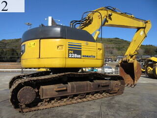 中古建設機械 中古 コマツ KOMATSU 油圧ショベル・バックホー ０．７－０．９立米 PC228US-3N0