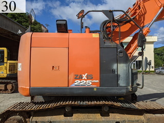 中古建設機械 中古 日立建機 HITACHI 油圧ショベル・バックホー ０．７－０．９立米 ZX225USR-6