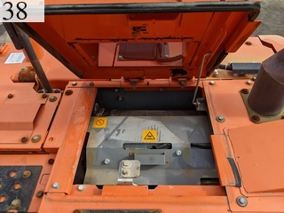 中古建設機械 中古 日立建機 HITACHI 油圧ショベル・バックホー ０．７－０．９立米 ZX225USR-6
