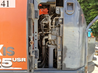 中古建設機械 中古 日立建機 HITACHI 油圧ショベル・バックホー ０．７－０．９立米 ZX225USR-6