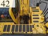 中古建設機械 中古 コマツ KOMATSU 油圧ショベル・バックホー ０．７－０．９立米 PC200-11