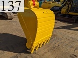 中古建設機械 中古 コマツ KOMATSU 油圧ショベル・バックホー ０．７－０．９立米 PC200-11