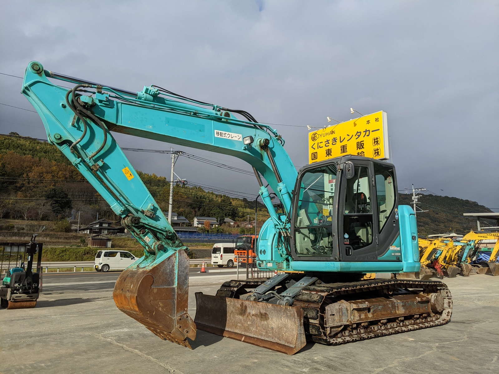 Used Construction Machine Used KOBELCO Excavator 0.4-0.5m3 SK135SR-3 Photos