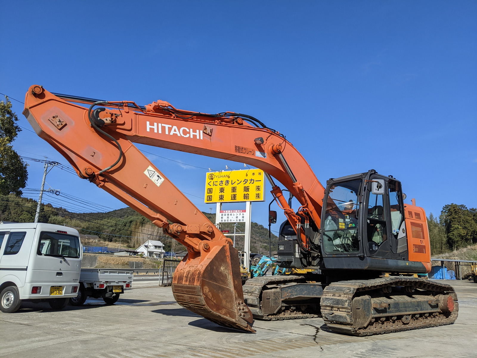 Used Construction Machine Used HITACHI Excavator 0.7-0.9m3 ZX225US-5B Photos