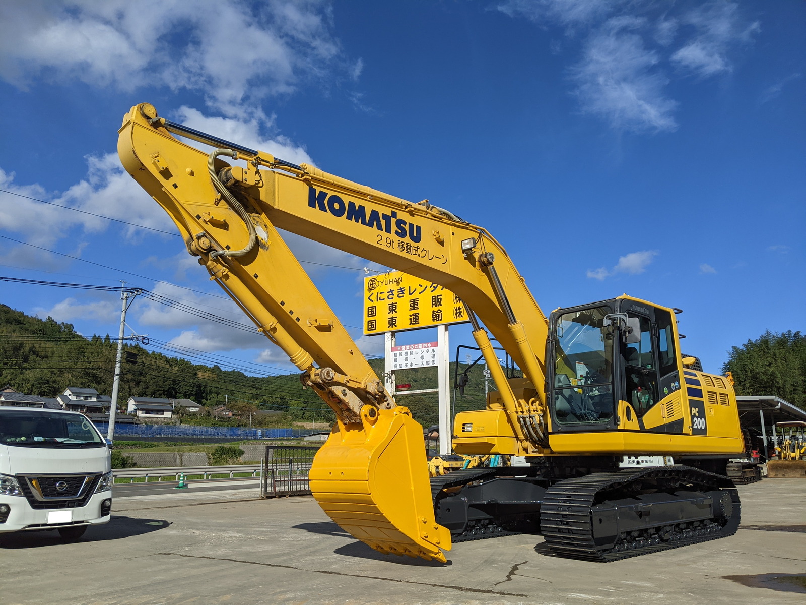 中古建設機械 中古 コマツ KOMATSU 油圧ショベル・バックホー ０．７－０．９立米 PC200-11