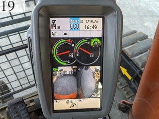 中古建設機械 中古 日立建機 HITACHI 油圧ショベル・バックホー ０．４－０．５立米 ZX120-6