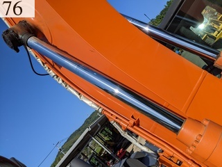 中古建設機械 中古 日立建機 HITACHI 油圧ショベル・バックホー ０．４－０．５立米 ZX120-6