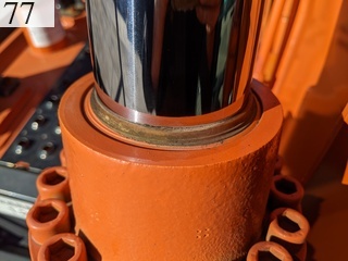 中古建設機械 中古 日立建機 HITACHI 油圧ショベル・バックホー ０．４－０．５立米 ZX120-6