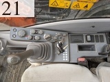 中古建設機械 中古 日立建機 HITACHI 油圧ショベル・バックホー ０．７－０．９立米 ZX200-5B