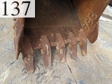 中古建設機械 中古 日立建機 HITACHI 油圧ショベル・バックホー ０．７－０．９立米 ZX200-5B