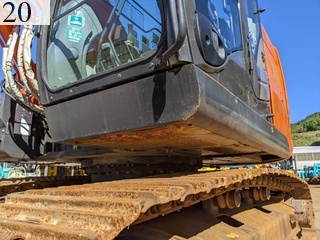 中古建設機械 中古 日立建機 HITACHI 油圧ショベル・バックホー ０．７－０．９立米 ZX225US-5B
