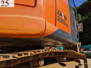 中古建設機械 中古 日立建機 HITACHI 油圧ショベル・バックホー ０．７－０．９立米 ZX225US-5B
