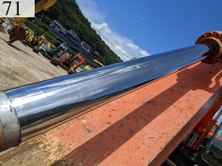 中古建設機械 中古 日立建機 HITACHI 油圧ショベル・バックホー ０．７－０．９立米 ZX225US-5B