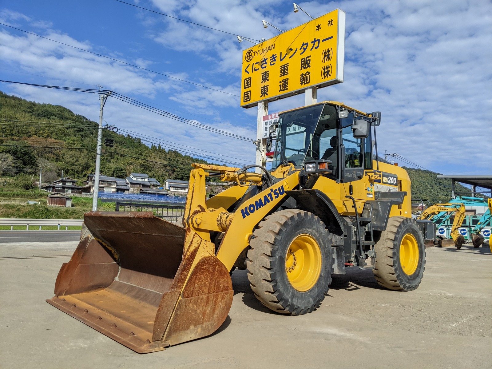 中古建設機械 中古 コマツ KOMATSU ホイール・ローダ １．０立米以上 WA200-8