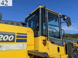 中古建設機械 中古 コマツ KOMATSU ホイール・ローダ １．０立米以上 WA200-8