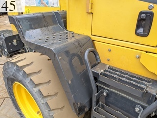 中古建設機械 中古 コマツ KOMATSU ホイール・ローダ １．０立米以上 WA200-8