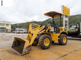 中古建設機械 中古 コマツ KOMATSU ホイール・ローダ １．０立米以下 WA30-6