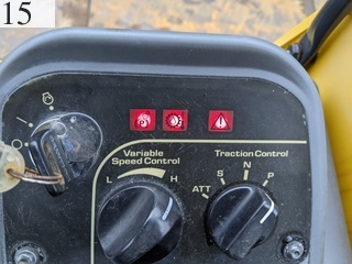 中古建設機械 中古 コマツ KOMATSU ホイール・ローダ １．０立米以下 WA30-6