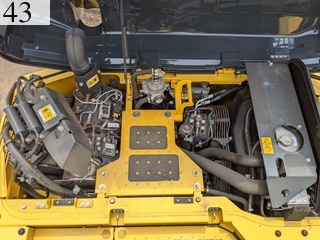 中古建設機械 中古 コマツ KOMATSU 油圧ショベル・バックホー ０．４－０．５立米 PC120-11