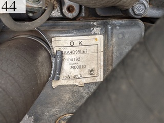 中古建設機械 中古 コマツ KOMATSU 油圧ショベル・バックホー ０．４－０．５立米 PC120-11