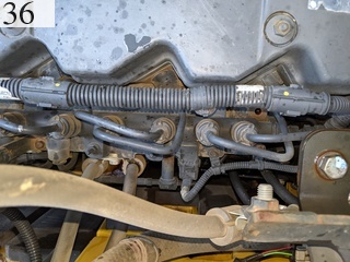 中古建設機械 中古 コマツ KOMATSU 油圧ショベル・バックホー ０．７－０．９立米 PC228US-10