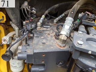 中古建設機械 中古 コマツ KOMATSU 油圧ショベル・バックホー ０．７－０．９立米 PC228US-10