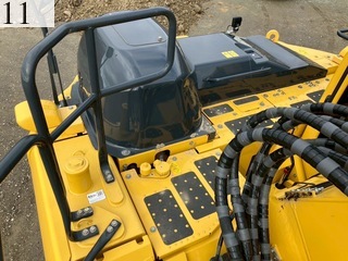 中古建設機械 中古 コマツ KOMATSU 油圧ショベル・バックホー ０．７－０．９立米 PC228US-11