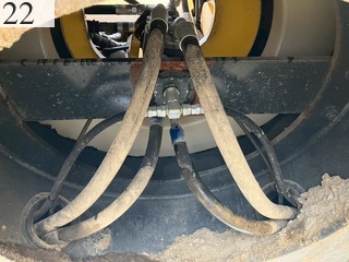 中古建設機械 中古 コマツ KOMATSU 油圧ショベル・バックホー ０．７－０．９立米 PC228US-11