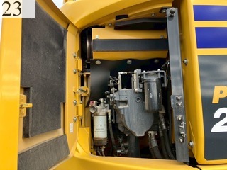 中古建設機械 中古 コマツ KOMATSU 油圧ショベル・バックホー ０．７－０．９立米 PC228US-11