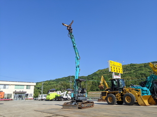 中古建設機械 中古 コベルコ建機 解体機 ミニモク SK30UR-5 写真