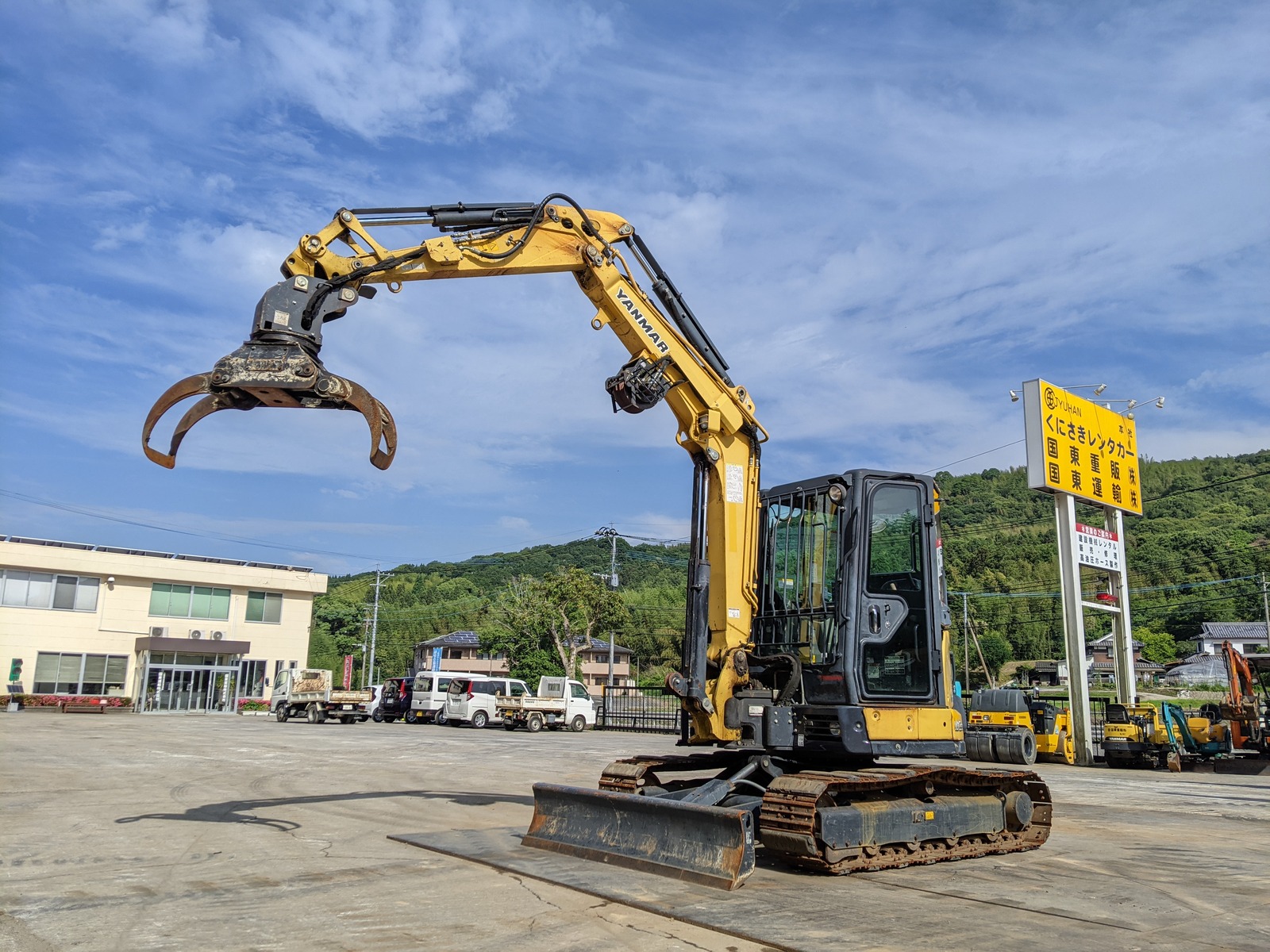 中古建設機械 中古 ヤンマー YANMAR 林業機械 グラップル・ウインチ・排土板 ViO55-6