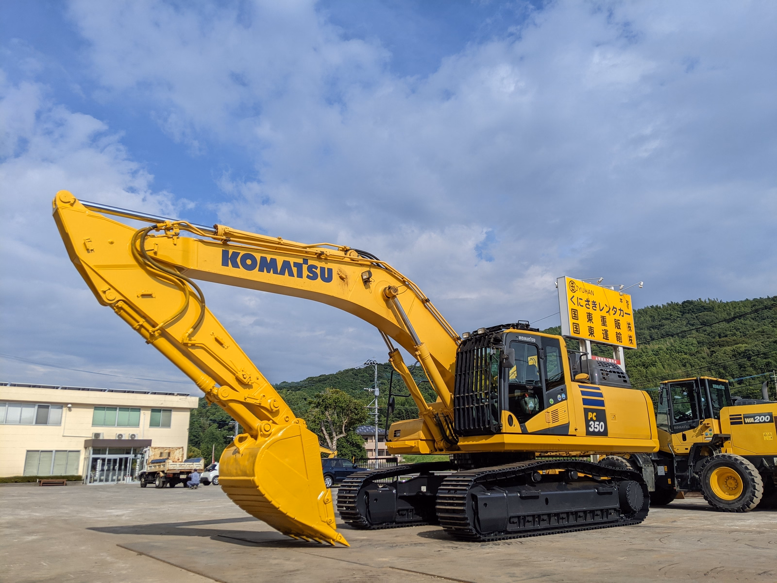 中古建設機械 中古 コマツ 油圧ショベル・バックホー １．０立米以上 PC350-11 写真