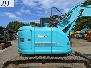 中古建設機械 中古 コベルコ建機 KOBELCO 油圧ショベル・バックホー ０．４－０．５立米 SK135SR-3
