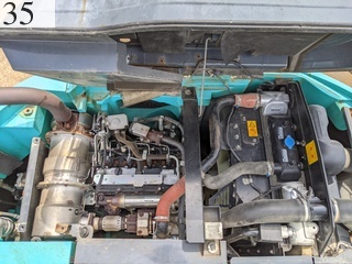 中古建設機械 中古 コベルコ建機 KOBELCO 油圧ショベル・バックホー ０．４－０．５立米 SK135SR-3